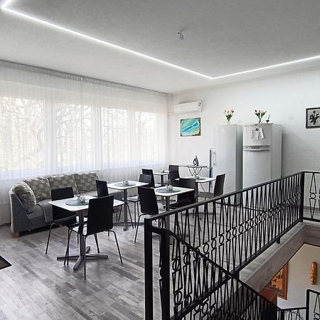 Toelgyfa Vendeghaz Hotel Balatonszepezd Buitenkant foto