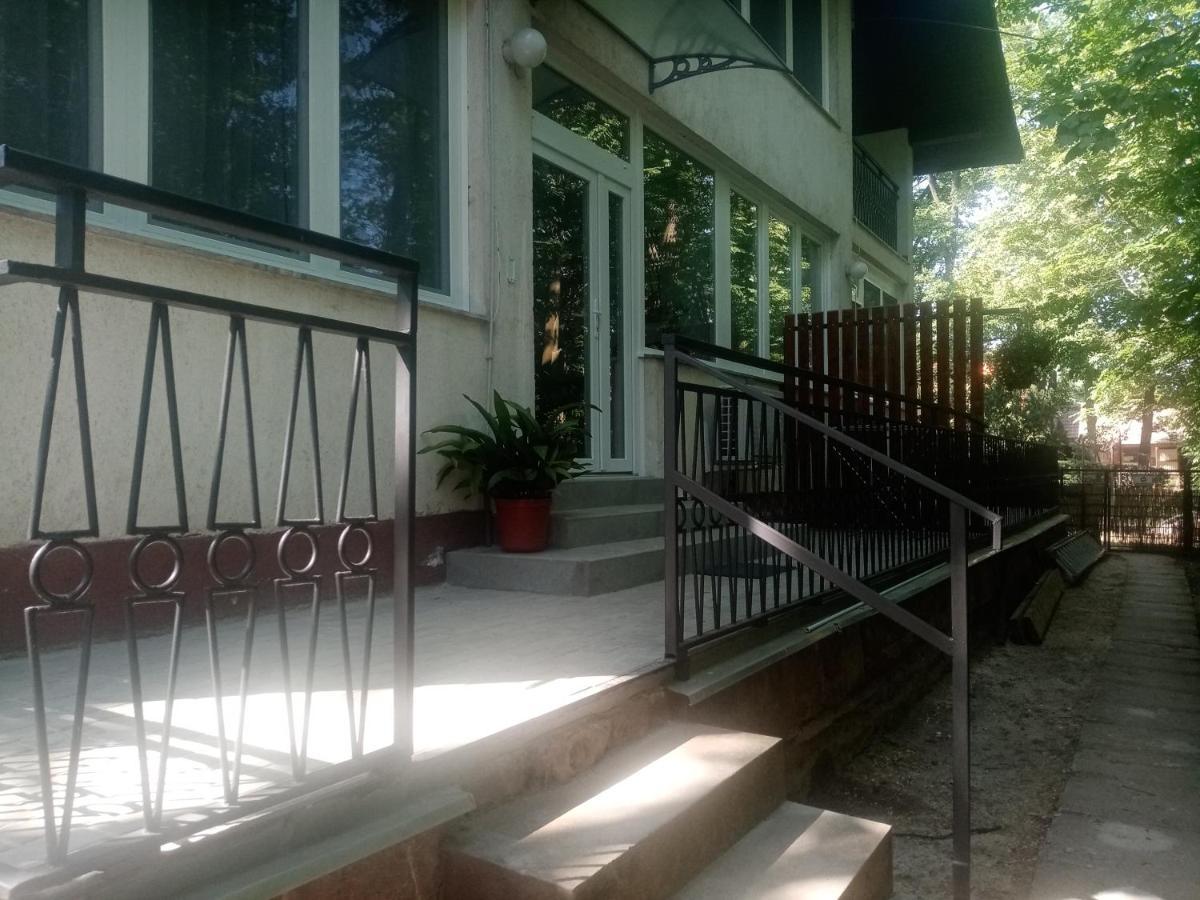 Toelgyfa Vendeghaz Hotel Balatonszepezd Buitenkant foto
