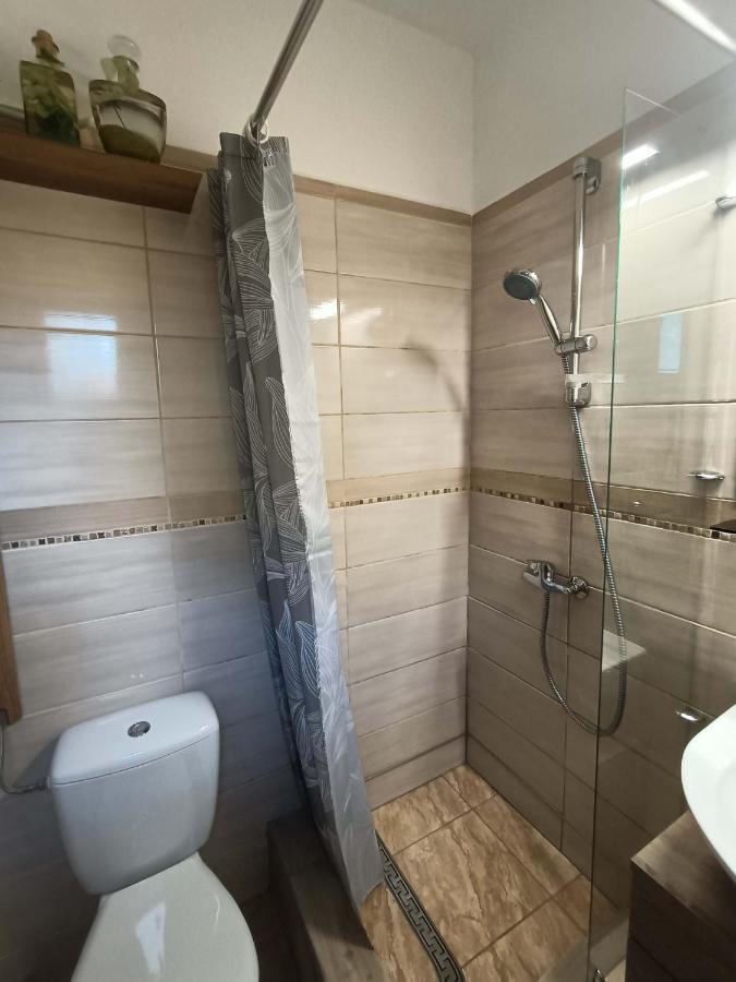Toelgyfa Vendeghaz Hotel Balatonszepezd Buitenkant foto