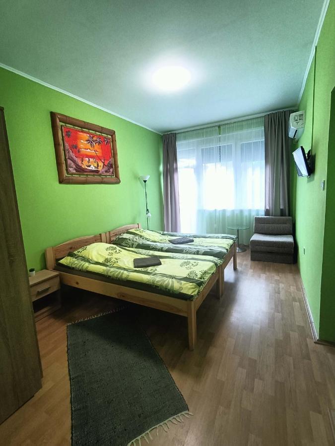 Toelgyfa Vendeghaz Hotel Balatonszepezd Buitenkant foto