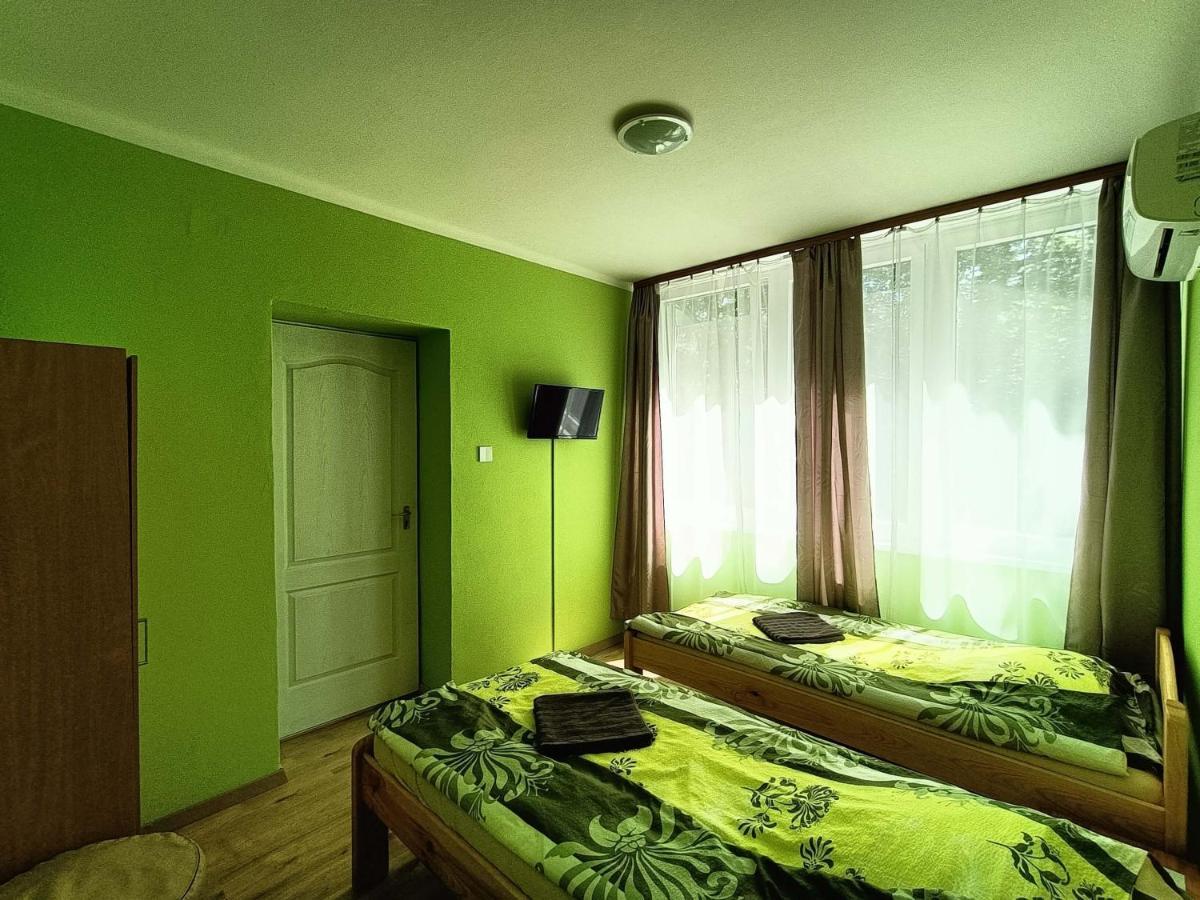 Toelgyfa Vendeghaz Hotel Balatonszepezd Buitenkant foto